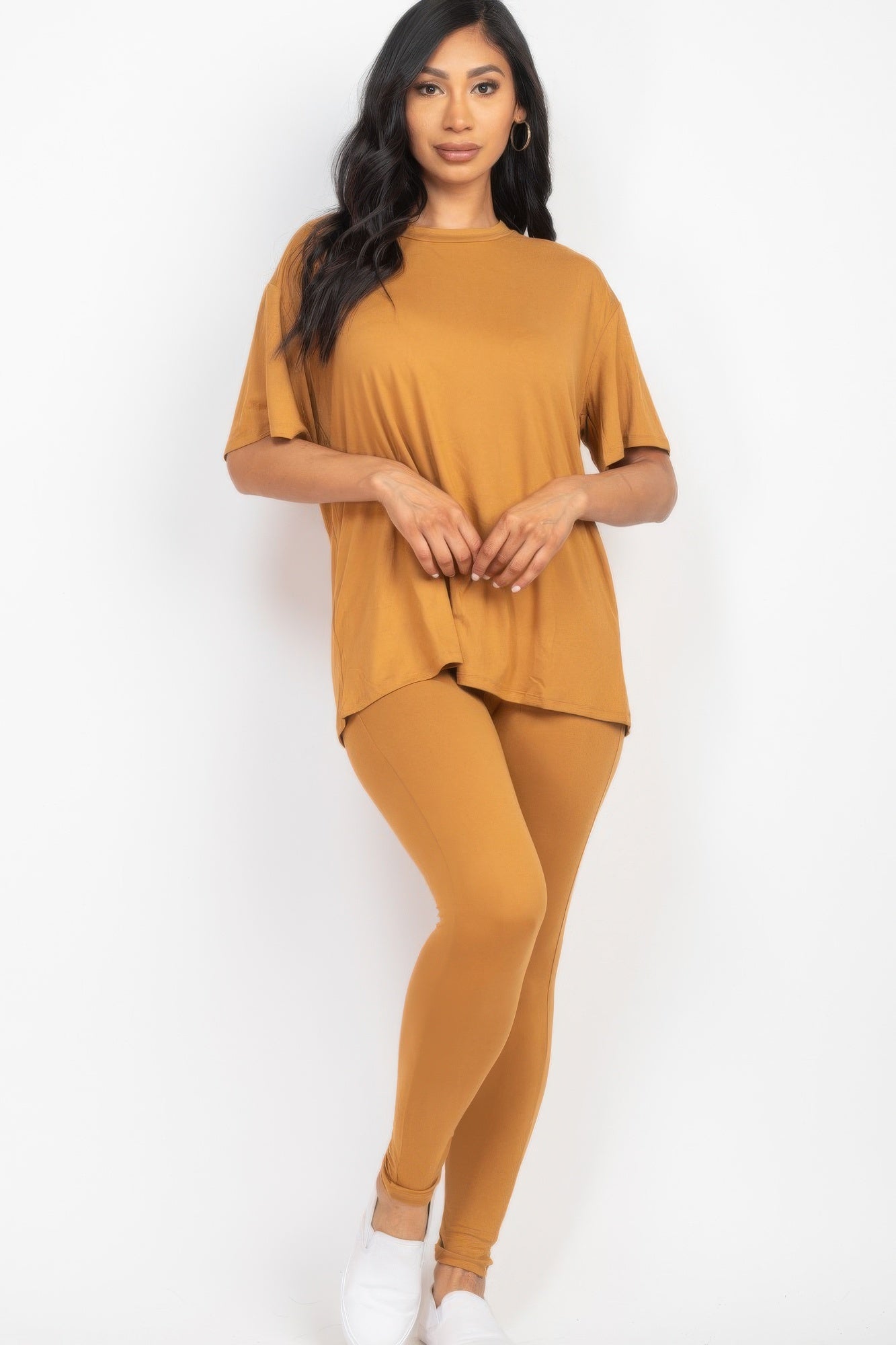 Brown Sugar short sleeve round neck tights set crafted from high-stretch jersey