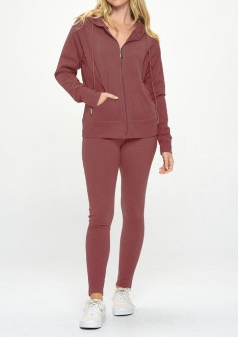 Constructed with stretch fabric and a non-sheer material, this Basic Fall Casual Active Hoodie Set includes pockets and leggings for a comfortable and versatile look. Made with a fabric blend of 78% Nylon and 22% Spandex, this set is both functional and stylish.